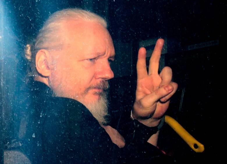 Estados Unidos requiere al fundador de WikiLeaks para procesarlo por 18 delitos de espionaje e intrusión informática que pueden acarrearle hasta 175 años de cárcel en ese país. FOTO GETTY