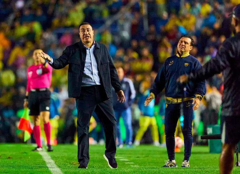 Efraín Juárez no ha podido mostrar resultados con el Pumas de México. FOTO PUMAS