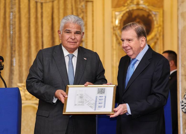 A dos días de la investidura presidencial en Venezuela, el gobierno panameño reconoció al opositor Edmundo González Urrutia (derecha) como el presidente electo de Venezuela. FOTO: Tomada de X (@JoseRaulMulino - Presidente de Panamá)