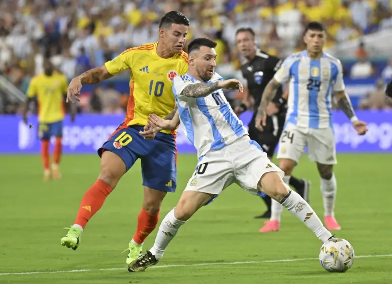 Lionel Messi disputó 13 partidos en contra de la Selección Colombia, sin embargo, desde las categorías juveniles ya se había convertido en verdugo de la tricolor en una copa del mundo. Foto: Getty Images
