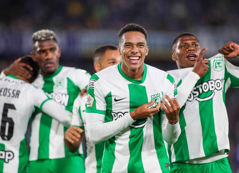 El festejo de Brahian Palacios tras la anotación que le dio el triunfo a Nacional sobre Millonarios. FOTO COLPRENSA