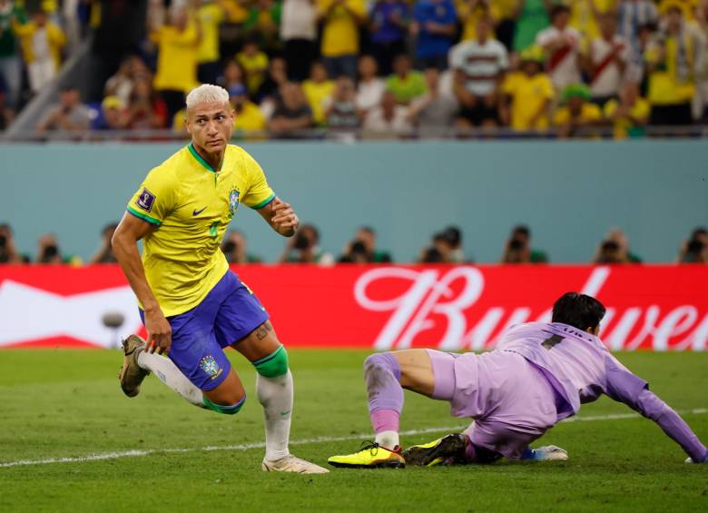 Richarlison está a dos goles del máximo anotador en Qatar, el francés Kylian Mbappé, que suma 5. FOTO EFE