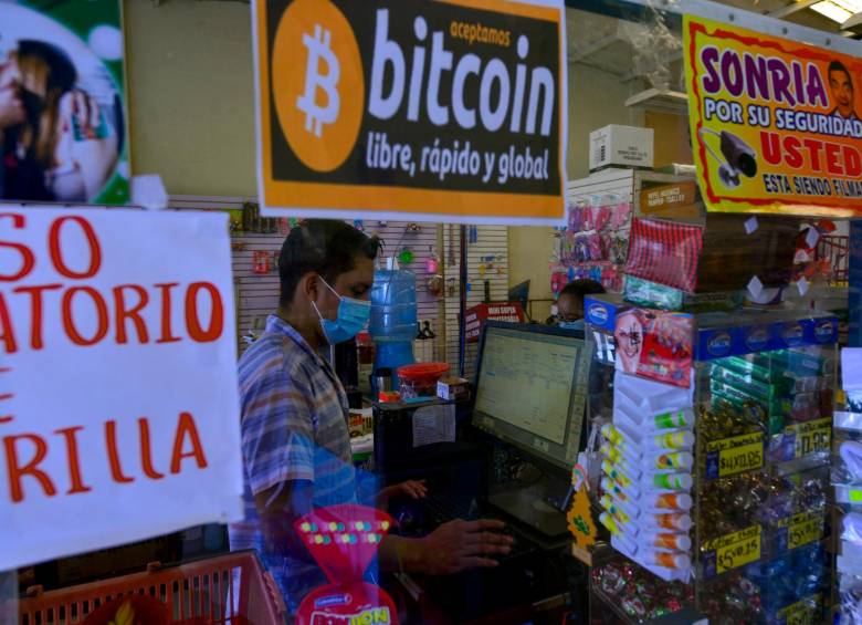  El Salvador es la primera Nación en aceptar bitcóin como moneda legal de circulación. FOTO Getty