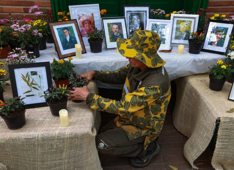 El altar rinde homenaje a naturalistas colombianos y a colaboradores del Jardín fallecidos. FOTO Manuel Saldarriaga