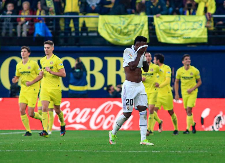 Real Madrid se vio sorprendido por la eficacia en la ofensiva y la solidez en la parte de atrás del Villarreal. FOTO EFE