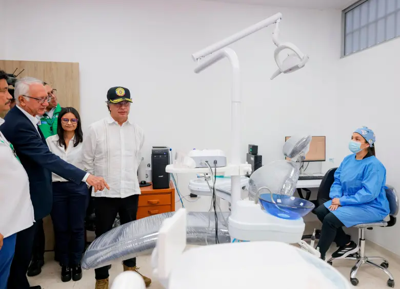 El presidente visitó el municipio de Los Patios, donde el Gobierno construye un hospital. FOTO CORTESÍA PRESIDENCIA