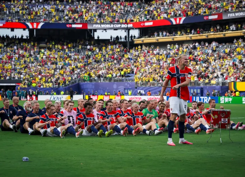 El futbolista noruego Erling Braut Haaland es la figura de Noruega en el Mundial. Sus goles han sido fundamentales para crear adeptos. FOTO getty