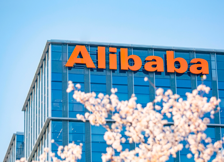 Alibaba reportó menores ganancias en medio de la desaceleración del consumo y la competencia en el comercio electrónico chino.FOTO TOMADA DE X (@AlibabaGroup).
