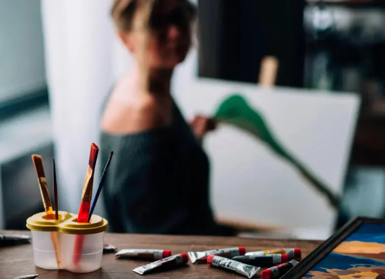 Solo uno de cada 25 adolescentes acaba trabajando en el sector creativo. Foto Agencia Sinc