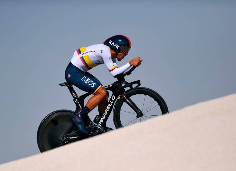 Daniel Felipe Martínez sigue mostrando grandes progresos en la contrarreloj. Entre los objetivos del colombiano este año está defender a Egan Bernal en el Giro de Italia. FOTO cortesía ineos
