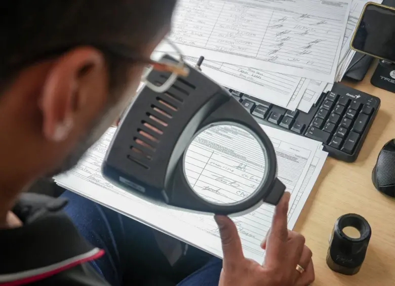 La Registraduría ya revisó las más de 28 millones de firmas que presentaron los candidatos que buscaron por este medio el aval para seguir aspirando a la presidencia. Foto: Registraduría