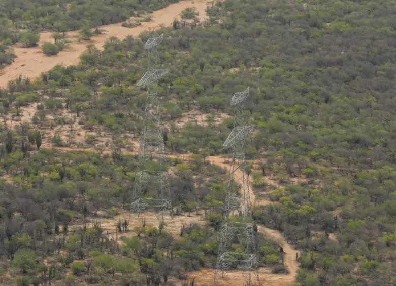 Para los dos tramos de Colectora, se tiene proyectado instalar 1.027 torres. Cor