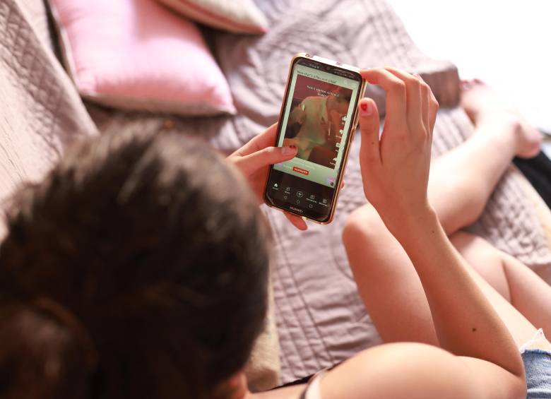 Kaley comenzó a usar YouTube a los seis años e Instagram a los nueve, burlando un bloqueo parental. FOTO Mathieu Thomasset / Hans Lucas via AFP