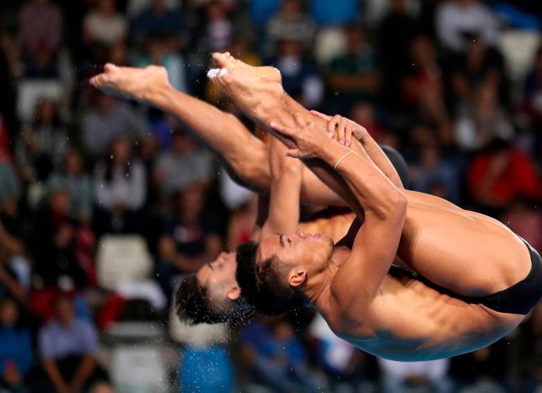 Sebastián Morales y Daniel Restrepo se clasificaron a la semifinal de la prueba de trampolín 3 metros. Foto: Getty Images