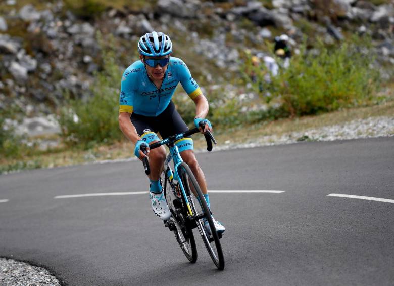 Miguel Ángel López participará en su cuarto Giro de Italia. En 2020, en el primer día de carrera, se retiró. FOTO EFE