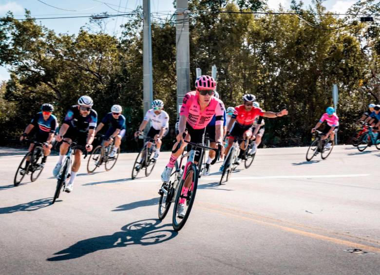 El ciclista antioqueño Rigoberto Urán fue el primer colombiano que logró quedar entre los tres primeros en la historia del Giro de Italia. Lo consiguió en 2013. FOTO tomada del twitter de @UranRigoberto