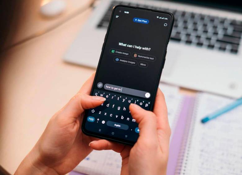 Los grandes modelos de lenguaje, como ChatGPT de OpenAI o Gemini de Google, se utilizan cada vez más como asistentes virtuales y chatbot. Foto: Agencia Sinc