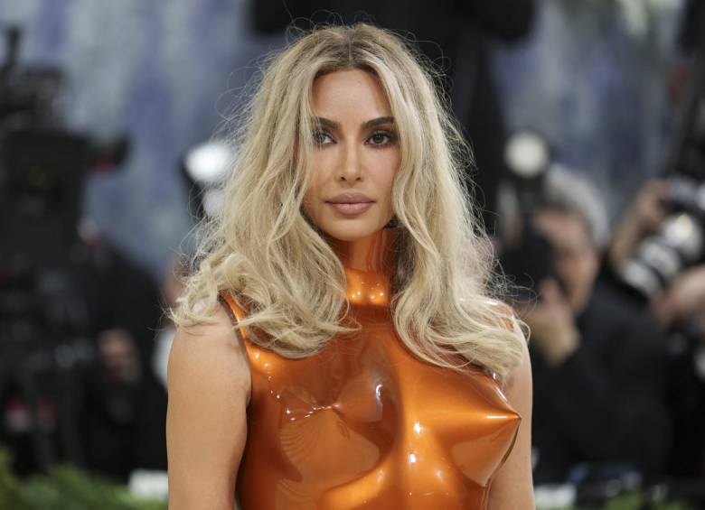 Kim Kardashian sufrió un robo a mano armada en 2016 mientras se hospedaba en un hotel de París durante la Semana de la Moda. FOTO: AFP. 