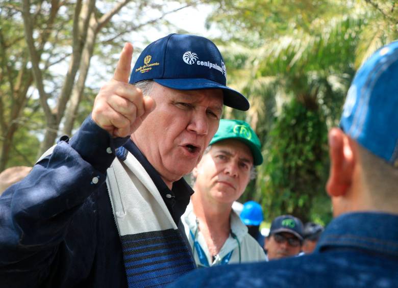 Indalecio Dangond, ministro de Agricultura, aclaró que sus cuestionamientos sobre la rentabilidad del arroz se referían específicamente a La Guajira. FOTO MINAGRICULTURA.
