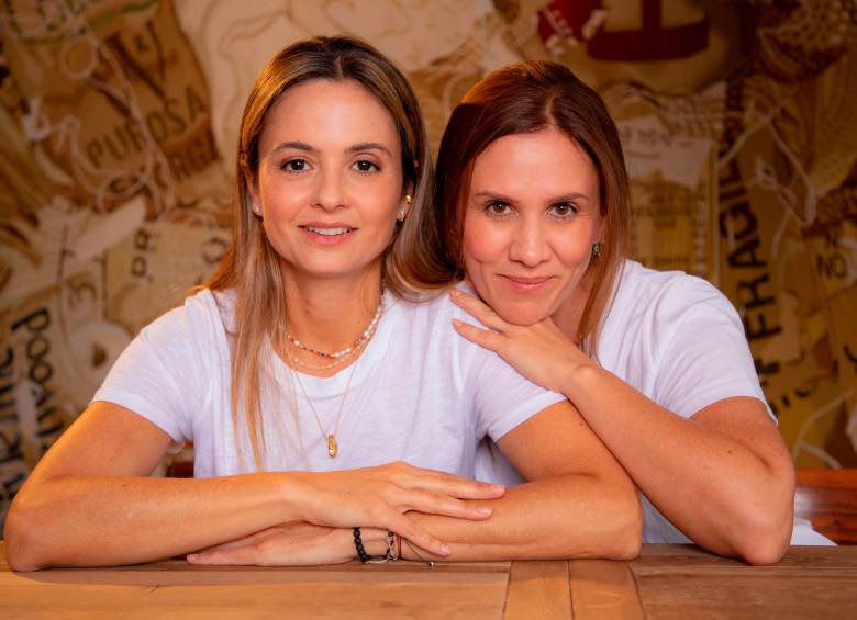Ellas son Mariana Hinestroza y Catalina Álvarez, fundadoras de Agua Bendita. FOTO Cortesía