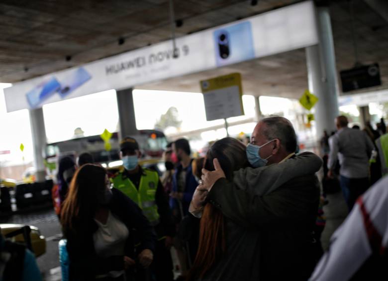 El aeropuerto de la capital ocupó este 2022 el puesto 35 en el ranking global que mide la calidad y experiencia de los pasajeros. FOTO: COLPRENSA/Sergio Acero
