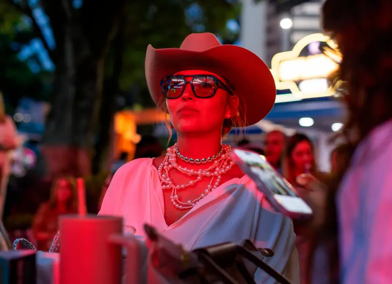 Muchos sombreros de vaquero se vieron entre los asistentes a Colombiamoda. FOTO Cortesía Inexmoda