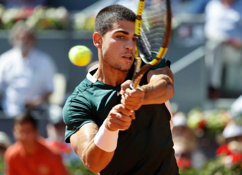 Carlos Alcaraz no para de impresionar con su talento. FOTO: EFE
