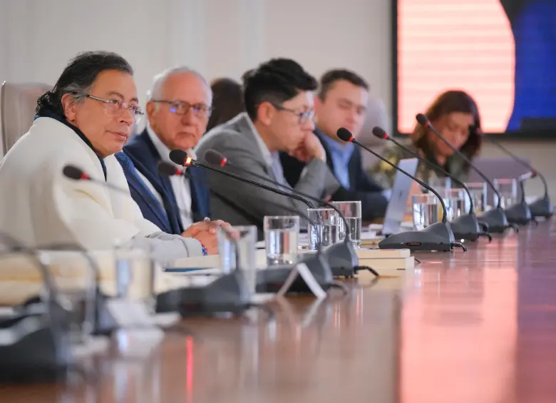 El presidente Gustavo Petro habló por casi dos horas sobre la crisis del sistema de salud. Sin embargo, entregó datos que no coinciden con su propio Gobierno y hasta señaló de criminales a las EPS. FOTO Presidencia