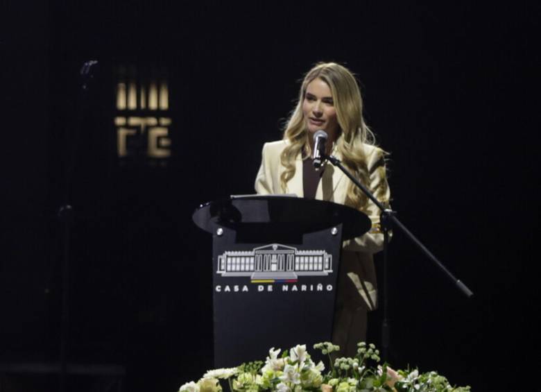 La primera dama de la Nación, Ana Lucía Pineda, dio la fecha en la que dará a conocer un informe de rendición de cuentas sobre las donaciones recogidas a través de la Fundación Colombia Luz y Sonrisas para atender a damnificados por el terremoto. Foto: Colprensa