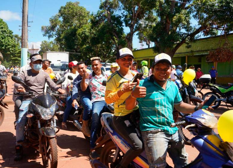 Los habitantes de Vichada recibieron a Rodolfo Hernández con una caravana. FOTO: CORTESÍA LIGA DE GOBERNANTES ANTICORRUPCIÓN