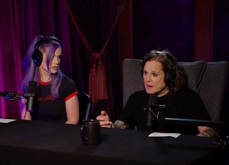 Tras la muerte del cantante Ozzy Osbourne, quien falleció a los 76 años, su hija Kelly se convirtió en la primera de sus cinco hijos en rendirle tributo públicamente. FOTO: Tomada de Instagram @KELLYOSBOURNE