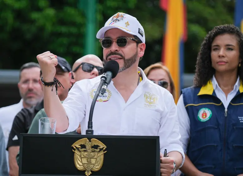 El presidente De La Espriella también hizo un llamado al sector empresarial para aumentar su presencia en el departamento. Foto: Presidencia
