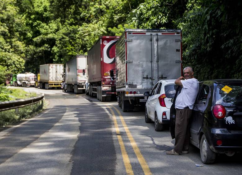 Para no verse afectado por una congestión de horas por cuenta de alguna emergencia, las autoridades le recomiendan mantenerse pendiente de las novedades viales antes de salir de viaje. FOTO: JULIO CÉSAR HERRERA