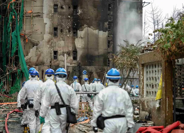 La policía recabó muestras de 20 puntos distintos. FOTO: AFP