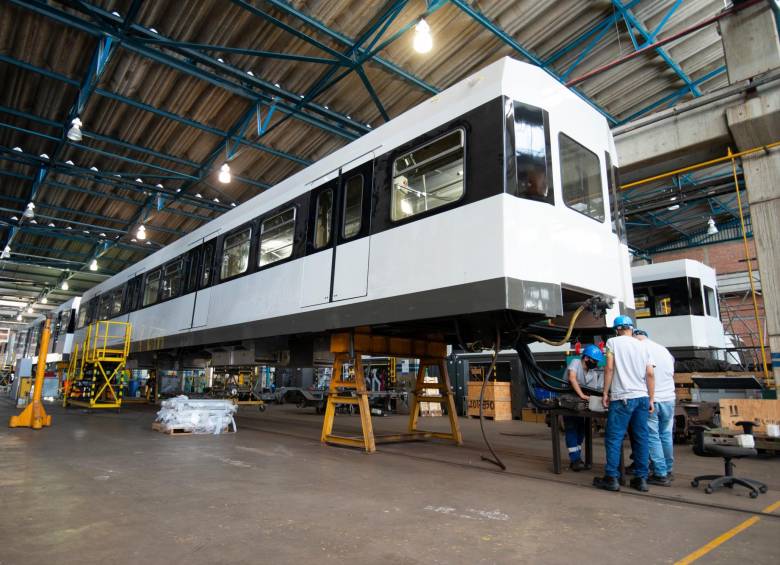 La modernización de la flota se realiza en la fábrica de trenes del Metro, inaugurada en mayo de este año. FOTO: CORTESÍA METRO