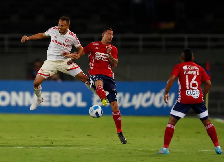 Al DIM le faltó definición frente al Internacional y terminó perdiendo 0-1. FOTO EFE