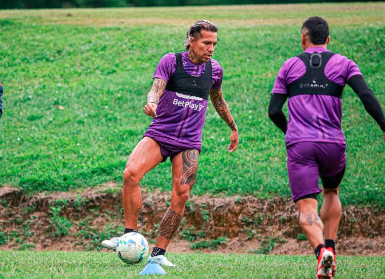 Dayro Moreno está en plenitud de condiciones para el duelo de hoy en Manizales. Su cuota de gol será definitiva. FOTO cortesía once caldas