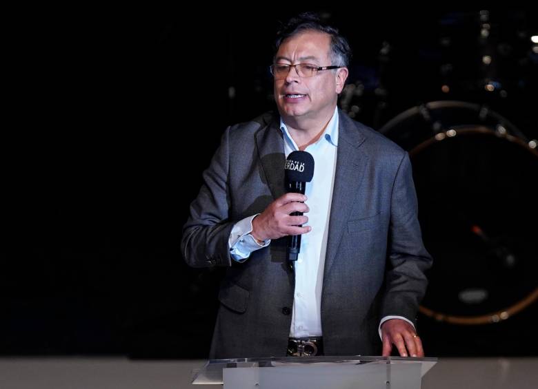 El presidente electo Gustavo Petro aseguró que pronto el precio dólar va a volver a bajar. FOTO: Colprensa