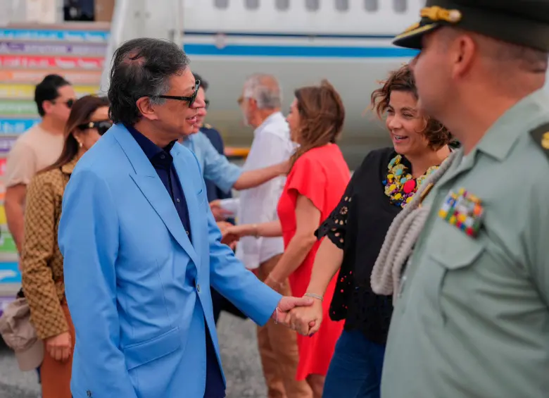 El Presidente Petro ya está en Roma para cumplir una agenda diplomática que incluye encuentros con líderes internacionales y una audiencia oficial con el Papa León XIV. FOTO: X DE LA PRESIDENCIA