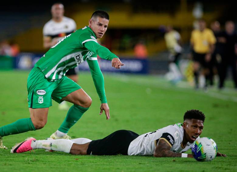 James Rodríguez durante su debut en El Campín de Bogotá. FOTO COLPRENSA