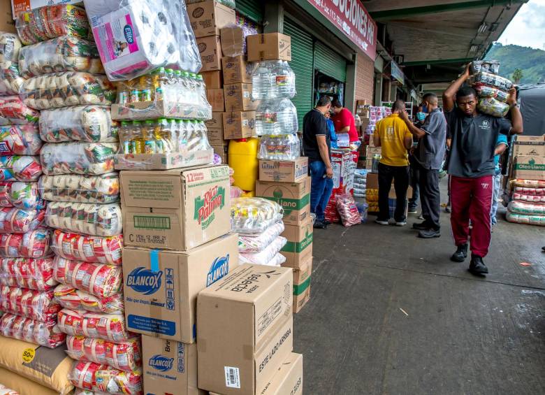 Con los precios al alza de los alimentos, mercar es un viacrucis. FOTO Juan Antonio Sánchez