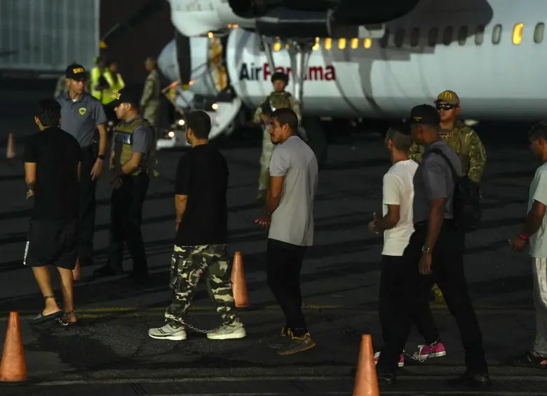 imagen de referencia de colombianos deportados de Panamá: FOTO (Photo by ARNULFO FRANCO / AFP)