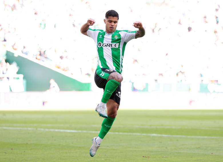 El delantero colombiano “Cucho” Hernández lleva dos goles con el Real Betis de España en lo que va de esta temporada. Foto: Getty