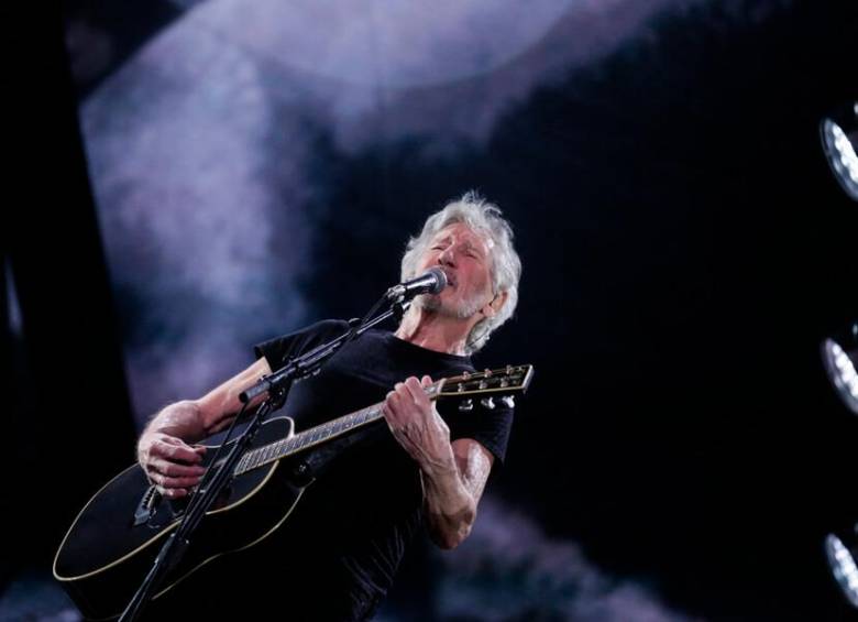 Roger Waters, músico inglés y exintegrante de Pink Floyd, durante su concierto en Bogotá en 2018. FOTO Colprensa 