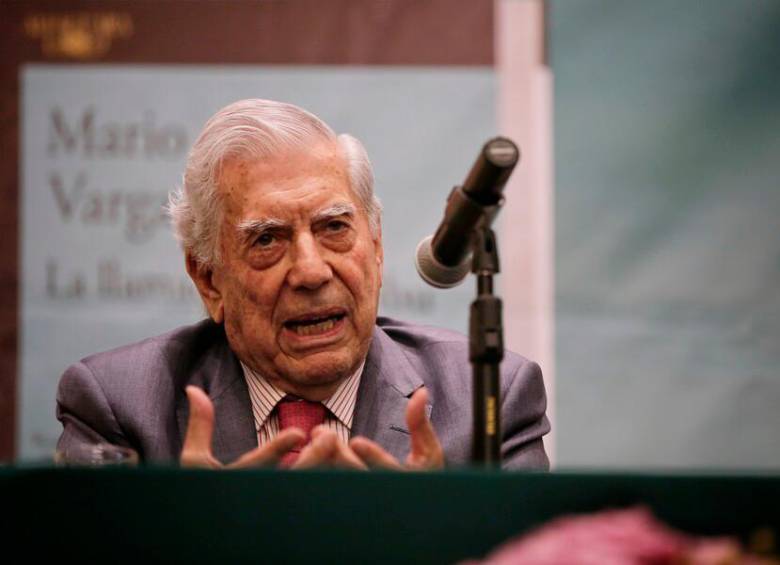 Vargas Llosa aseguró que la opción más viable para Brasil es seguir con Bolsonaro como presidente. FOTO COLPRENSA