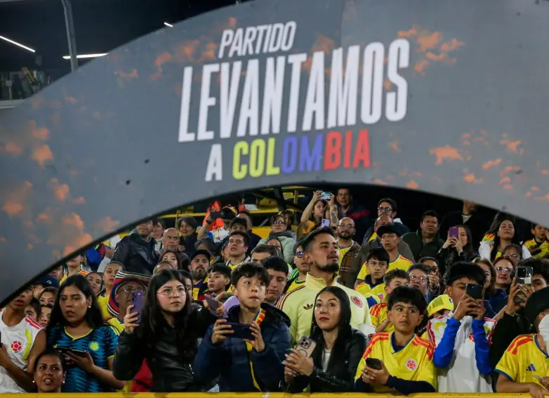 35.000 espectadores colmaron El Campín y acompañaron una jornada en la que el fútbol se convirtió en símbolo de solidaridad con los damnificados. FOTO: CORTESÍA CRISTIAN BAYONA