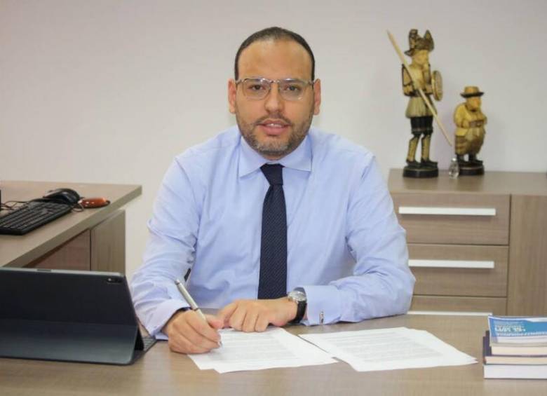 Julián Molina Gómez, ministro de las TIC.