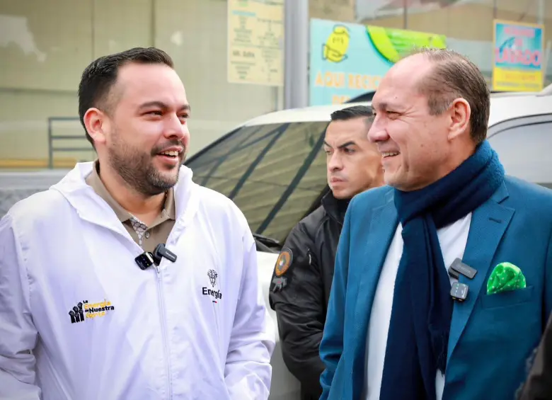 Los ministros de Minas y del Trabajo en las inspecciones.