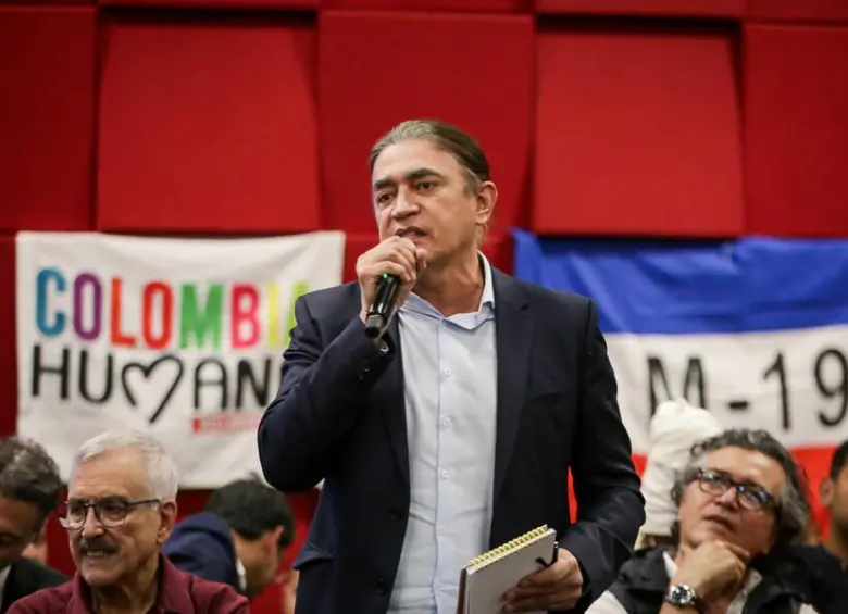 Gustavo Bolívar en la Convención Nacional del Pacto Histórico. FOTO: COLPRENSA