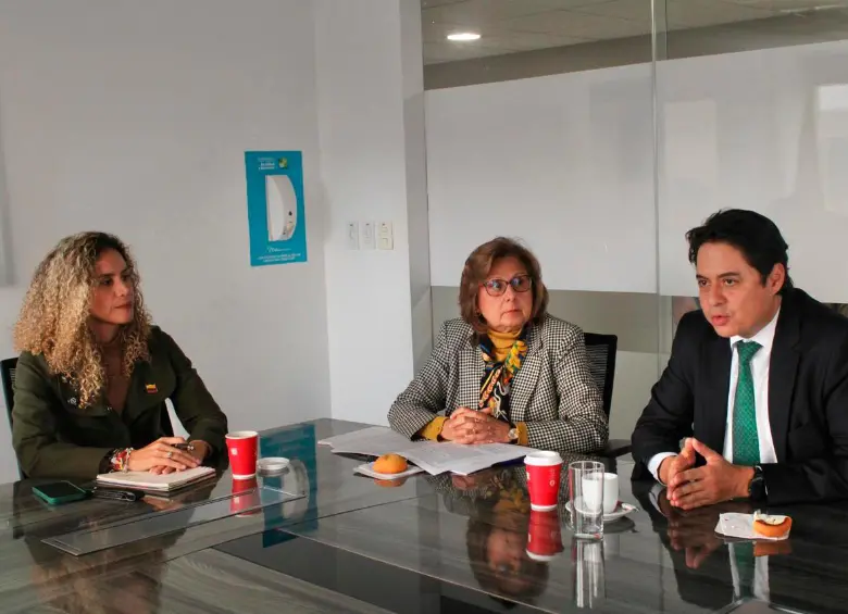 Diego Alejandro Urrego Escobar fue designado como presidente encargado de Colpensiones. El abogado lleva 14 años vinculado a la entidad y ha ocupado cargos como secretario de la Junta Directiva y gerente de Defensa Judicial. FOTO: MINTRABAJO